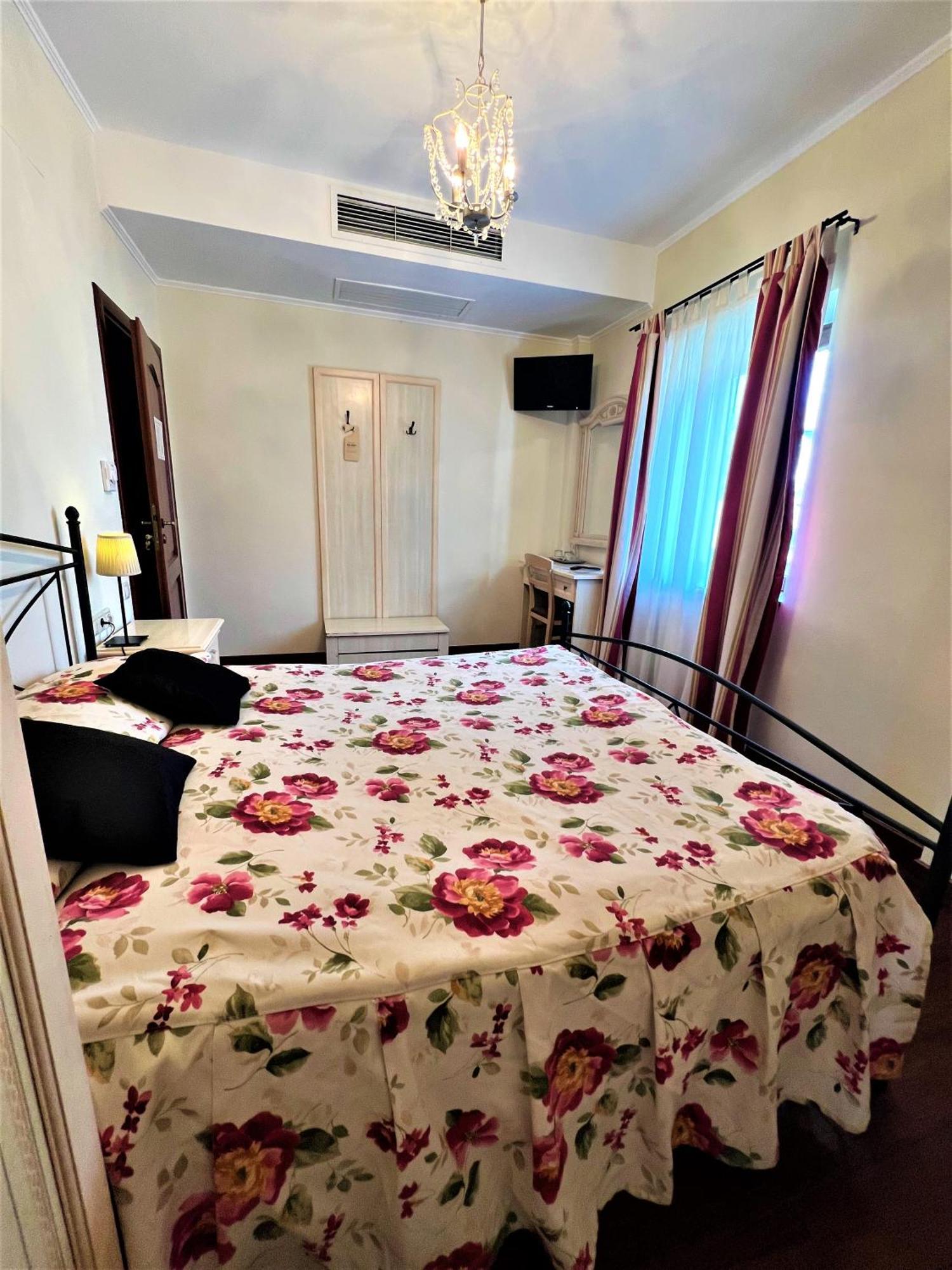 Boutique Pension Park Timişoara Extérieur photo